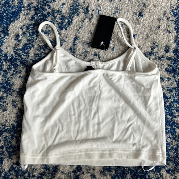 h:ours Jenna Sleep Top in White Small - Picture 5 of 6